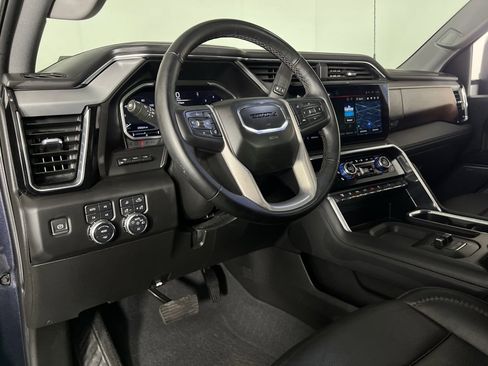Used 2024 GMC Sierra 3500 Denali w/ Technology Package image 23