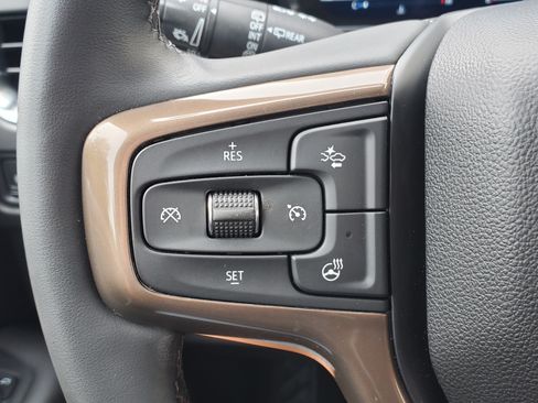 Used 2023 Chevrolet Tahoe High Country AWD/4WD image 13