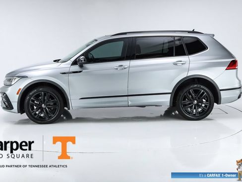 Used 2022 Volkswagen Tiguan SE R-Line FWD image 2