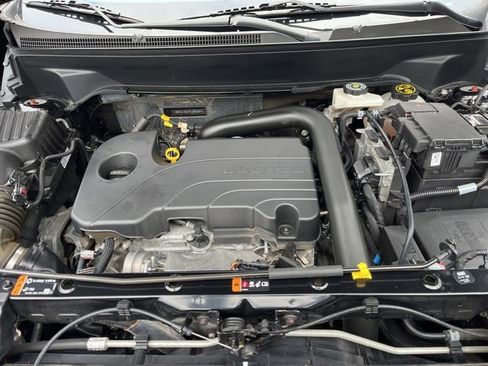 Used 2023 GMC Terrain SLT image 35