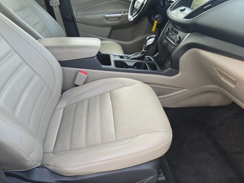 Used 2018 Ford Escape SEL image 22