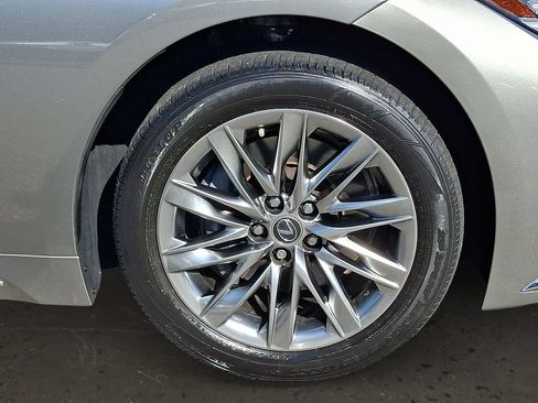 Certified 2022 Lexus LS 500 AWD w/ Interior Upgrade Package image 10