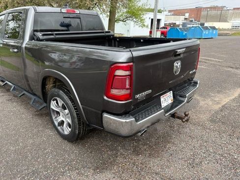 Used 2019 RAM 1500 Laramie AWD/4WD image 7
