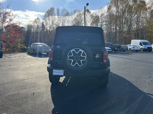 Certified 2024 Ford Bronco Outer Banks image 6