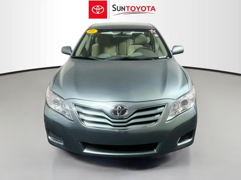 Used 2011 Toyota Camry LE w/ LE Extra-Value Pkg FWD image 10