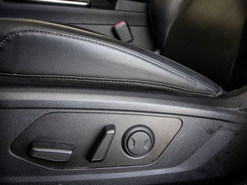 Used 2024 Kia Sportage EX FWD image 21