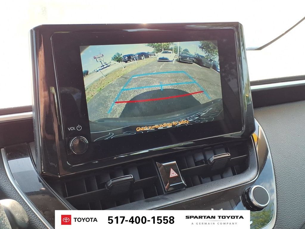 Used 2024 Toyota Corolla LE FWD image 25