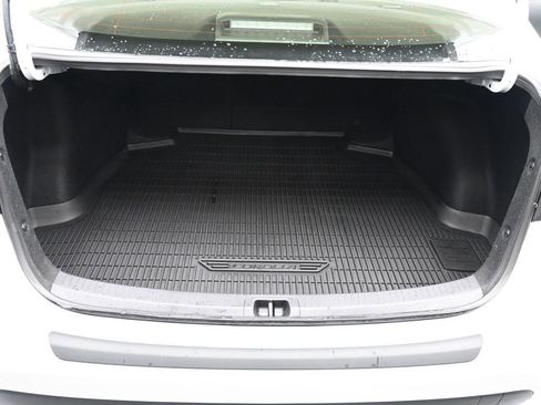 Used 2025 Toyota Corolla LE image 16