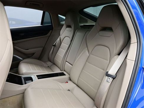 Used 2024 Porsche Panamera 4 image 14