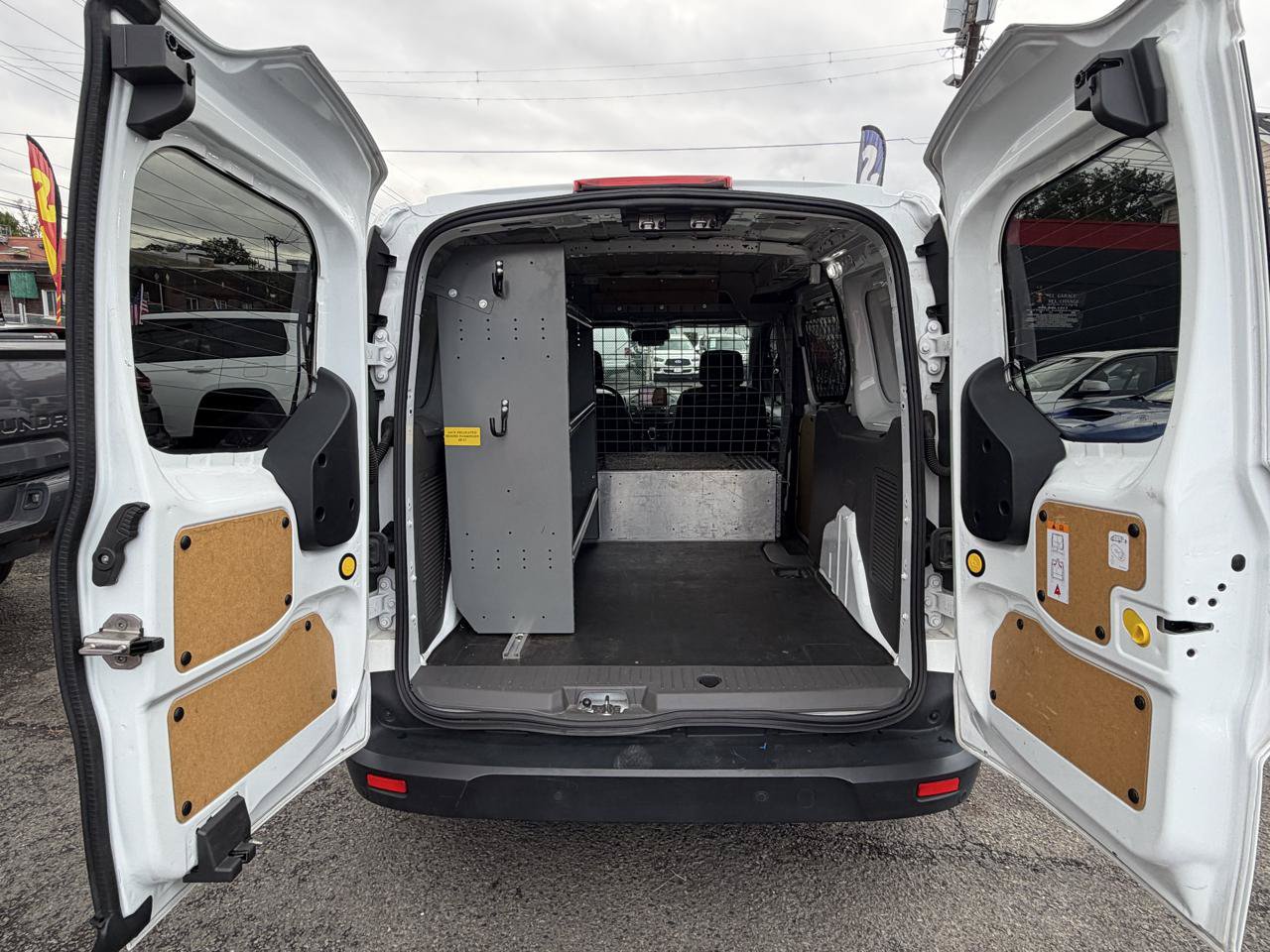 Used 2023 Ford Transit Connect XLT FWD image 10