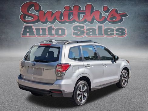 Used 2018 Subaru Forester 2.5i w/ Alloy Wheel Package AWD/4WD image 6