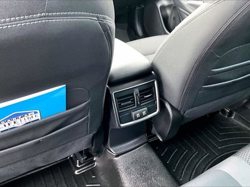 Used 2023 Subaru Forester Premium image 30