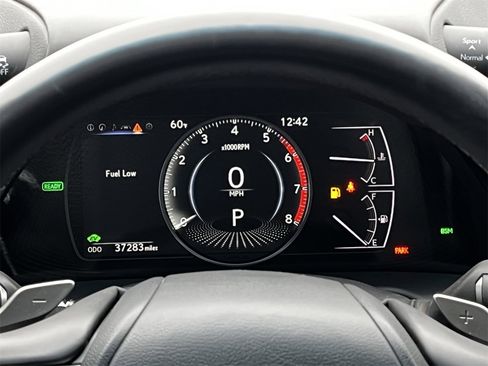 Used 2023 Lexus ES 300h w/ Premium Package image 13