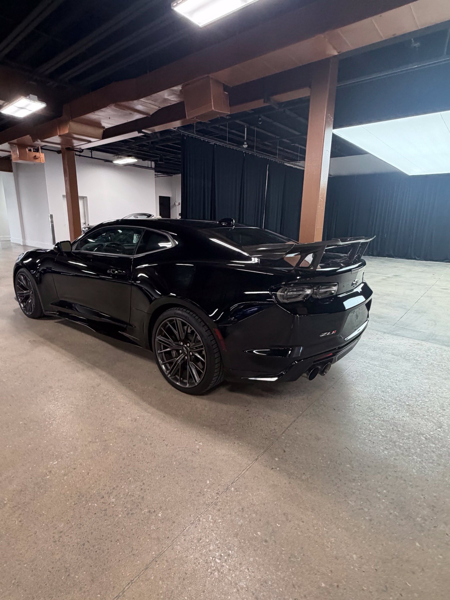 Used 2021 Chevrolet Camaro ZL1 RWD image 6