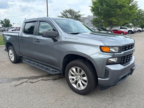 Used 2020 Chevrolet Silverado 1500 Custom w/ Custom Value Package AWD/4WD image 7