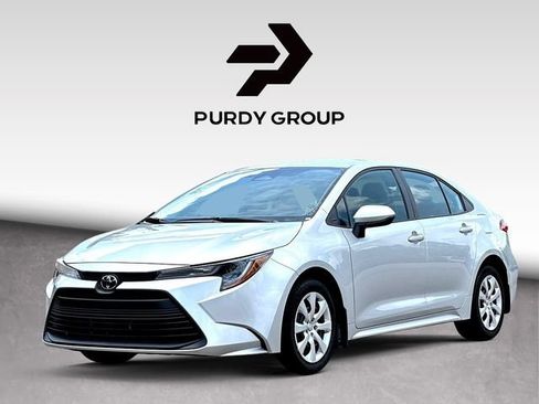 Certified 2025 Toyota Corolla LE FWD image 4