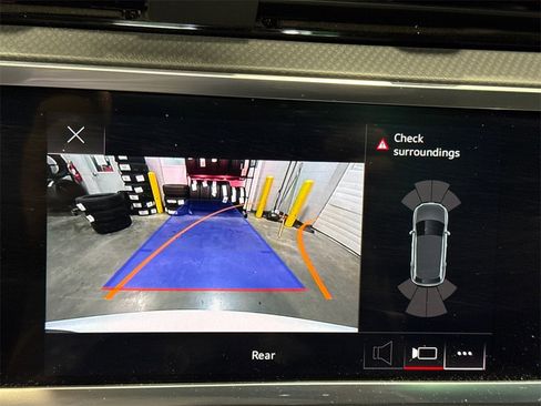 Used 2022 Audi Q3 2.0T Premium image 23