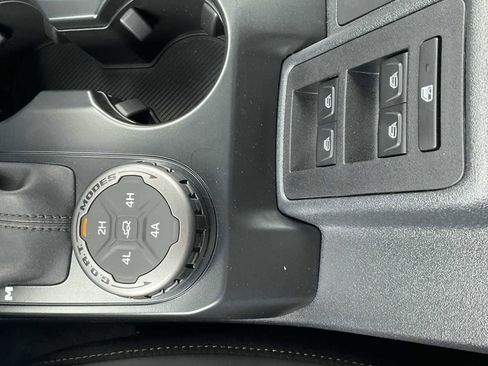 New 2026 Ford Bronco Badlands image 28