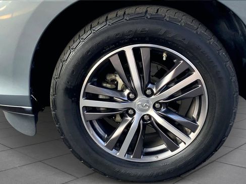 Used 2019 INFINITI QX60 Luxe w/ Essential Package image 10