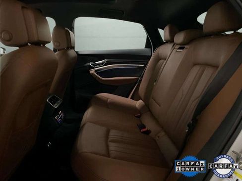 Used 2022 Audi e-tron Premium Plus w/ Premium Plus Package image 20