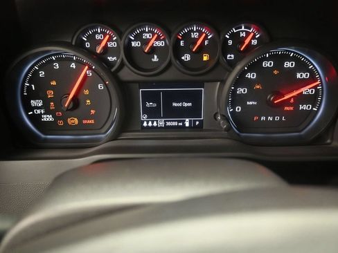 Used 2025 Chevrolet Silverado 1500 Custom Trail Boss AWD/4WD image 13