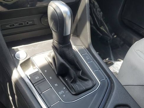 Used 2020 Volkswagen Tiguan SE w/ Panoramic Sunroof Package FWD image 22