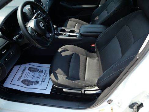 Used 2023 Nissan Altima 2.5 S FWD image 10