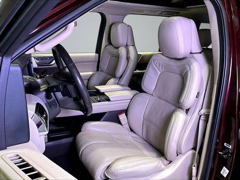 Used 2020 Lincoln Navigator Reserve w/ Luxury Package AWD/4WD image 20