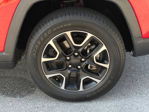 Used 2020 Jeep Compass Trailhawk AWD/4WD image 33