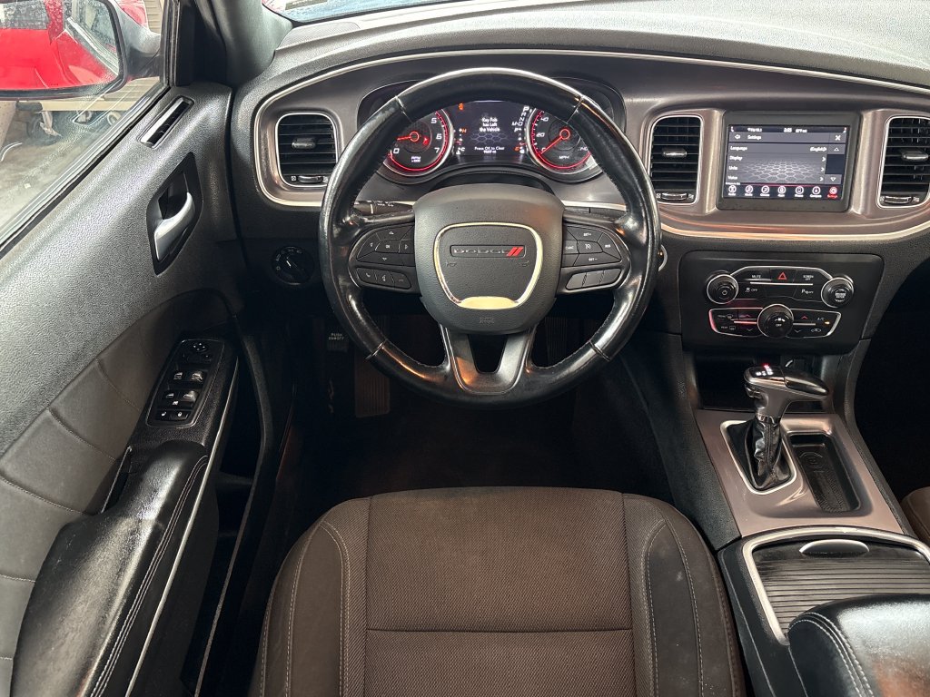 Used 2022 Dodge Charger SXT RWD image 14