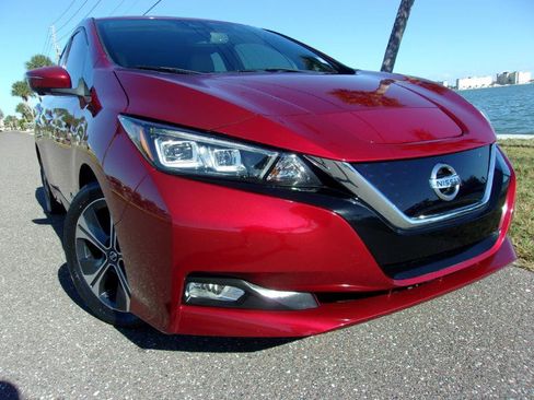 Used 2018 Nissan Leaf SL w/ SL Technology Package image 3