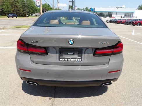 Used 2022 BMW 540i xDrive w/ Convenience Package AWD/4WD image 4