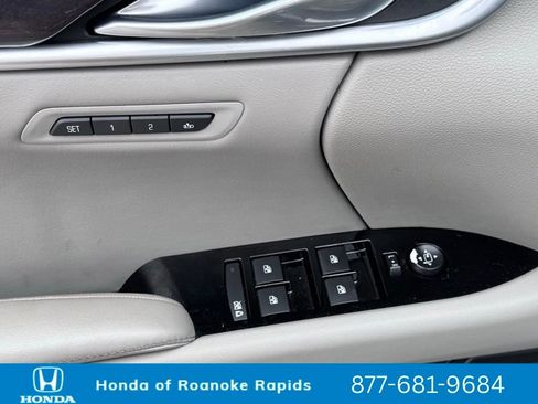 Used 2017 Cadillac XTS Luxury w/ Driver Awareness Package image 23