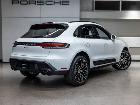 Certified 2026 Porsche Macan AWD/4WD image 8