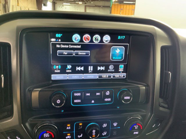 Used 2018 Chevrolet Silverado 1500 LT w/ All Star Edition AWD/4WD image 39