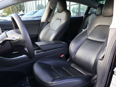 Used 2020 Tesla Model 3 Standard Range Plus RWD image 28