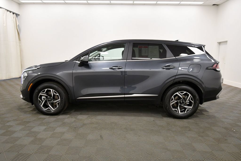 Certified 2023 Kia Sportage LX AWD/4WD image 4