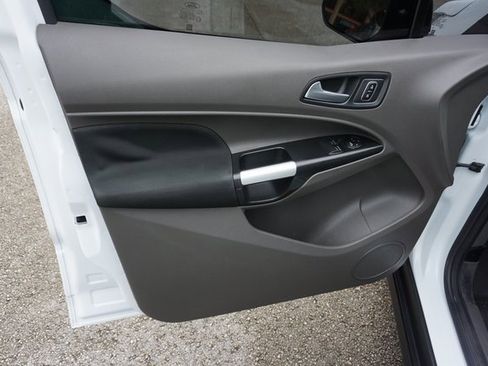 Used 2020 Ford Transit Connect XLT image 20