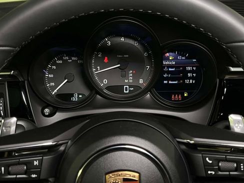 New 2026 Porsche Macan AWD/4WD image 43