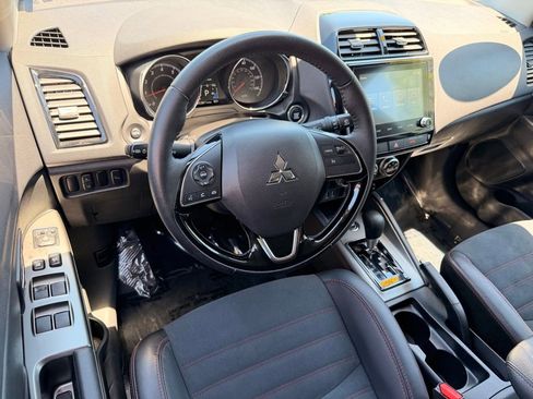 Used 2024 Mitsubishi Outlander Sport SE AWD/4WD image 23