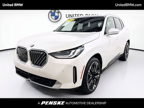 Used 2025 BMW X3 xDrive30i w/ Premium Package image 1