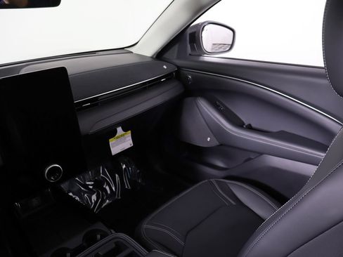 Used 2025 Ford Mustang Mach-E Premium AWD/4WD image 48