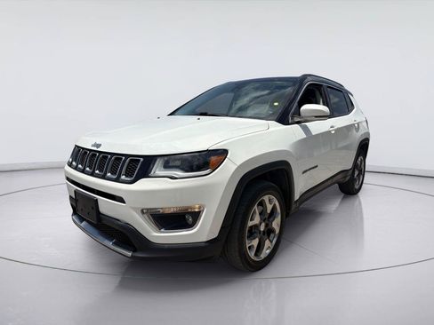 Used 2017 Jeep Compass Limited AWD/4WD image 7