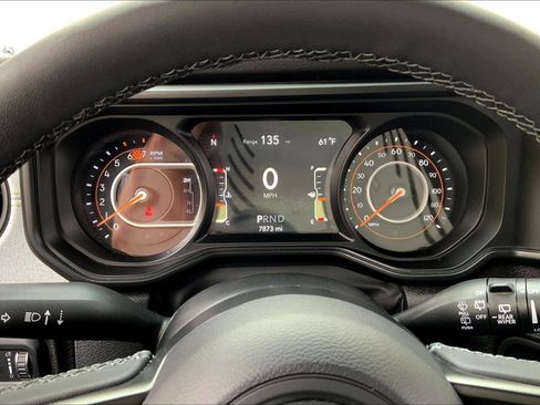 Used 2025 Jeep Wrangler Sport S image 18