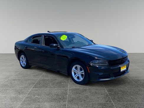 Used 2023 Dodge Charger SXT RWD image 7