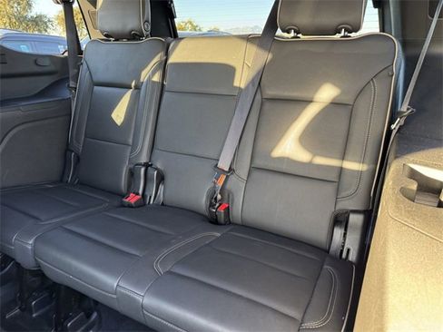 Certified 2024 GMC Yukon SLT image 9