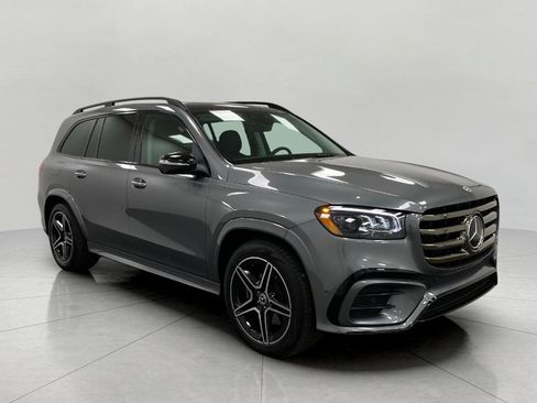 Certified 2025 Mercedes-Benz GLS 450 4MATIC image 1