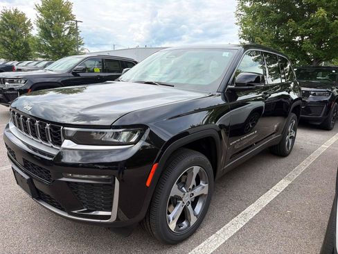 New 2026 Jeep Grand Cherokee Limited AWD/4WD image 4