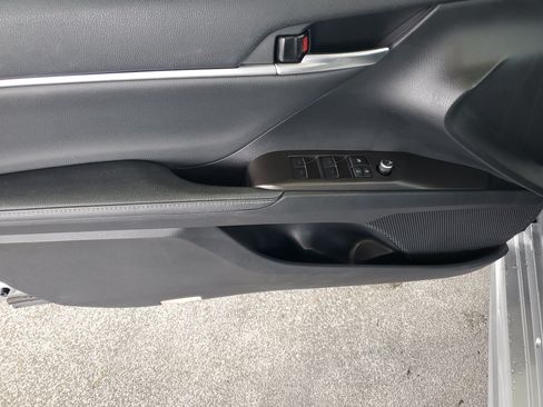 Used 2023 Toyota Camry XSE FWD image 15