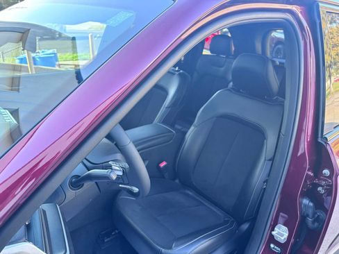 Certified 2024 Jeep Grand Cherokee Altitude image 9